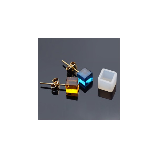 MOULES EN SILICONE, pendentif CUBE 7 par 7mm, utilisation FIMO RESINE