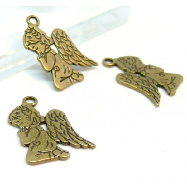 S11130609 Set de 19 pendentifs breloques Anges, fées métal couleur Bronze