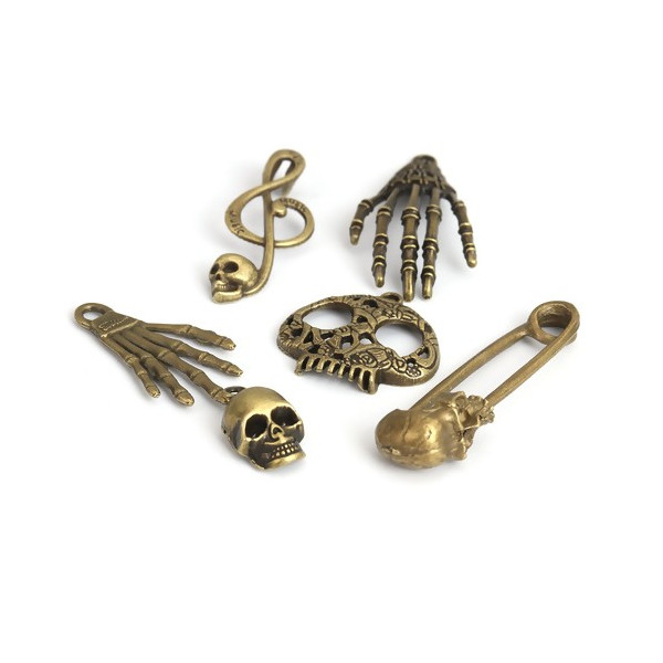 S11201261 Set de 6 pieces pendentifs breloque tête de mort, crane, squelette, halloween metal couleur BRONZE