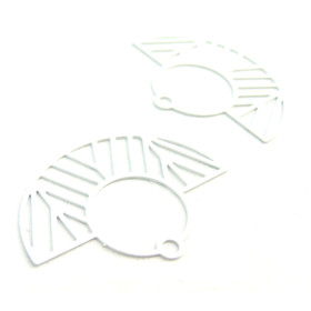 Estampes pendentif filigrane demi cercle Art  Deco Blanc 23 par 30mm