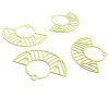 Estampes pendentif filigrane demi cercle Art  Deco  Vert Pastel 23 par 30mm