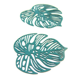 AE115106  PAX de 2 Estampes connecteur filigrane Feuille Montsera 32mm Bleu Roi