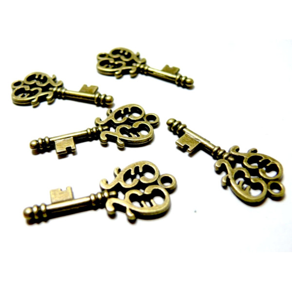 10 pendentifs breloque GRANDE CLE Bronze ref 2D4829