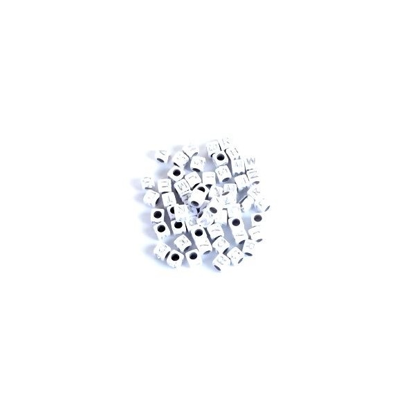 PS110106133 PAX 250 pendentifs Perles intercalaire passants Cube Alphabet Acryliques  Blanc argenté 6mm