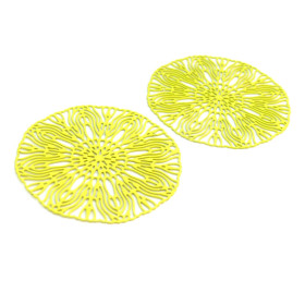 AE113487 Lot de 2 Estampes pendentif filigrane Rosace 40mm métal couleur Jaune
