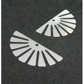 AE11588 Lot de 4 Estampes pendentif filigrane demi Soleil Eventail Argent Vif 18 par 35 mm