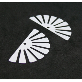 AE11588 Lot de 4 Estampes pendentif filigrane demi Soleil Eventail Blanc 18 par 35 mm