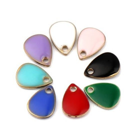 PS11657609 PAX 5 sequins médaillons émaillés BIFACE Mini Goutte 7 par 5 mm Noir sur une base en cuivre Doré