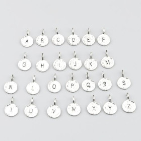 S11658649 PAX 26 Pendentifs Breloques Alphabet Martelé métal couleur Argent Antique