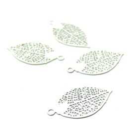 Estampes pendentif filigrane Feuille 19 mm Blanc