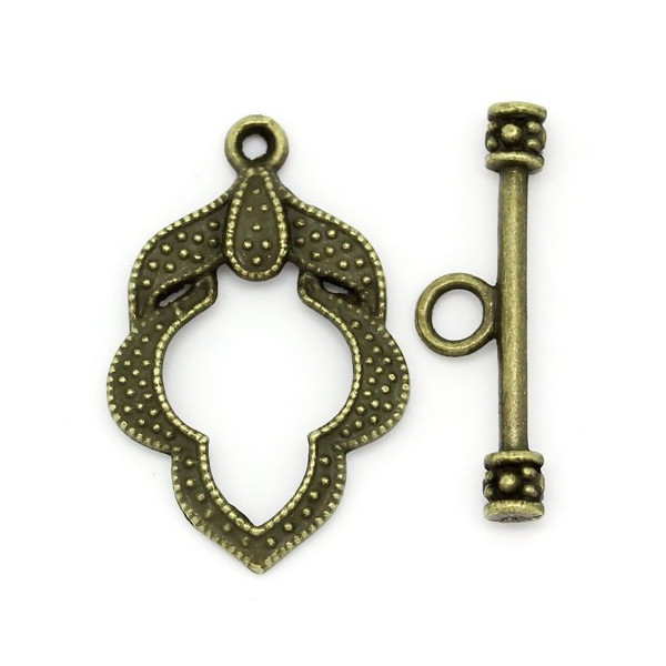 fermoirs T toggle motif feuille