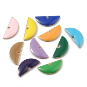 PS110140793 PAX 4 sequins médaillons résine style émaillés Biface Demi Cercle Vert 18 par 8mm 