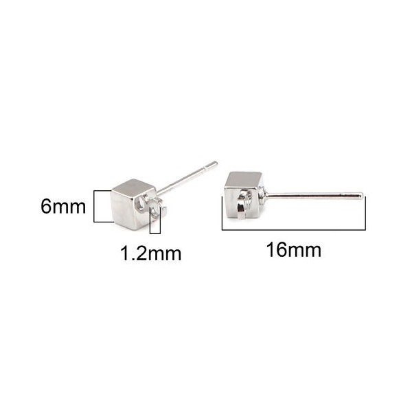 Paires de Boucles d'oreille puce Cube avec attache metal coloris Argent Platine et embout plastique