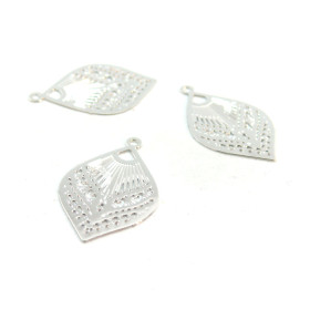 Estampes, pendentif connecteur filigrane, Goutte Eventail Argenté 20mm