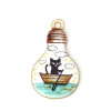 pendentifs résine style émaillés Chat dans Ampoule sur une base en métal dore