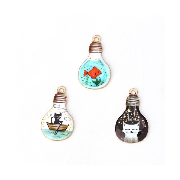 pendentifs résine style émaillés Chat dans Ampoule sur une base en métal dore