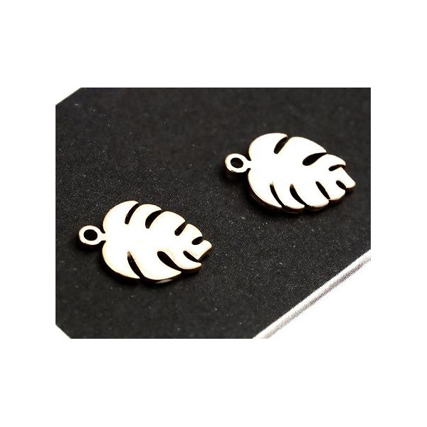 sequins émaillés Feuille Montserrat 13mm Blanc sur une base en cuivre doré