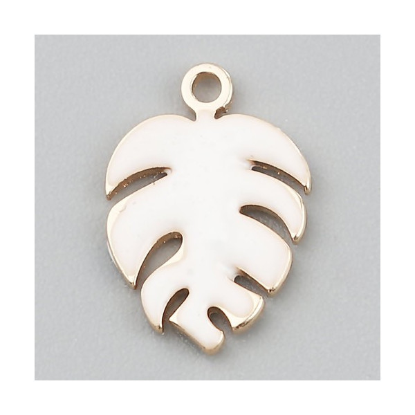 PS11669588 PAX 4 sequins émaillés Feuille Montserrat 13mm Blanc sur une base en cuivre doré