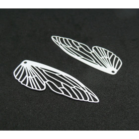 AE116164 Lot de 2 Estampes pendentif filigrane Aile  d' insecte 51mm Blanc