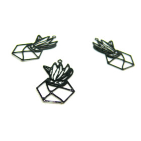 Estampes pendentif filigrane Aloe en Pot Graphique 13 par 23mm Coloris Noir