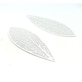 AE113580 Lot de 2 Estampes pendentif filigrane Longue Goutte 70 mm métal coloris Blanc