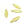 pendentifs breloque plumes 15mm métal plaqué OR 18KT