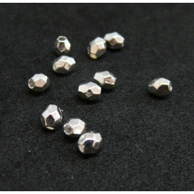 PS110139561 PAX 200 perles intercalaires Facettée  4 par 3mm métal couleur ARGENT VIF