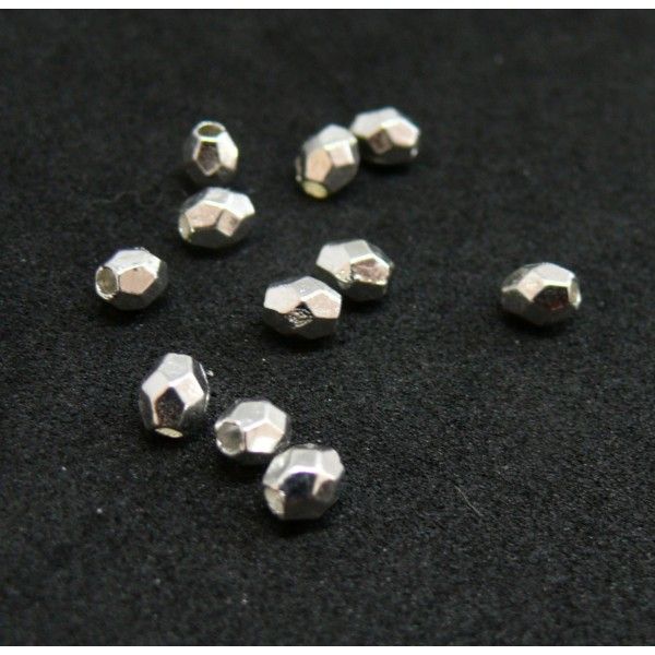 PS110139561 PAX 200 perles intercalaires Facettée  4 par 3mm métal couleur ARGENT VIF