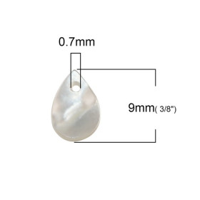 PS110107026 PAX 4 pendentifs - nacre - blanc crème - petite goutte  -  9 par 6 mm