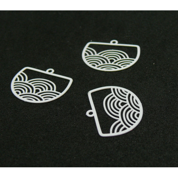 Estampes pendentif filigrane Geométrique Vague Japonisant  22 par 18mm métal coloris Blanc
