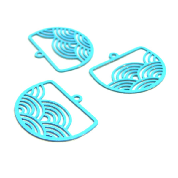 AE1112364 Lot de 4 Estampes - pendentif filigrane Geométrique - Vague - Japonisant  22 par 18mm - coloris Bleu Turquoise