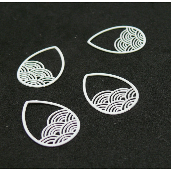 Estampes - pendentif filigrane Goutte - Vague - Japonisant  20 par 15mm - coloris Blancc