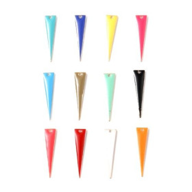 PS11733908 PAX 4 pendentifs style émaillé - Triangle long  et fin - 28 par 7 mm metal couleur Doré