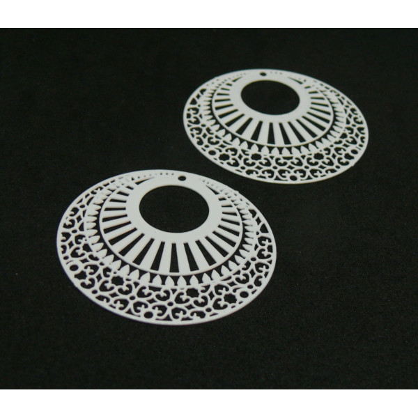 AE113654 Lot de 2 Estampes pendentif filigrane 38mm métal couleur Blanc