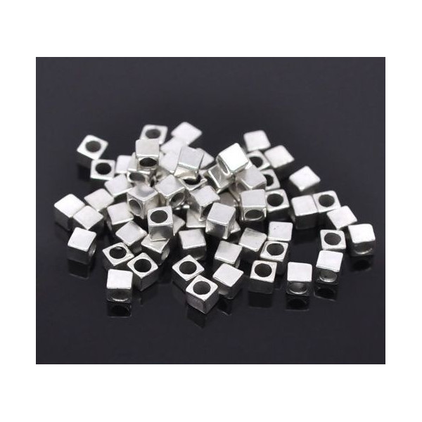 PS1103791 PAX 50 perles intercalaire, petits cube 4mm trou 2.7mm, métal couleur Argent Antique 