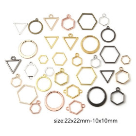 PS11733777 PAX 10 pendentifs, breloques forme Géométrique métal coloris Argent Vif