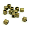 Perles Intercalaires Cube 4mm – Métal couleur Bronze