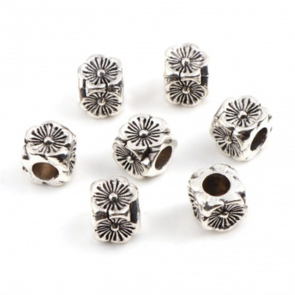 Perles Intercalaires Cube Fleur 5mm – Métal Argent Antique