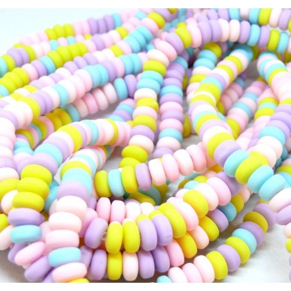 HN118008M  Lot 1 fil d'environ 115 Perles Rondelles Heishi en pâte polymère 6 par 3 mm Pastel