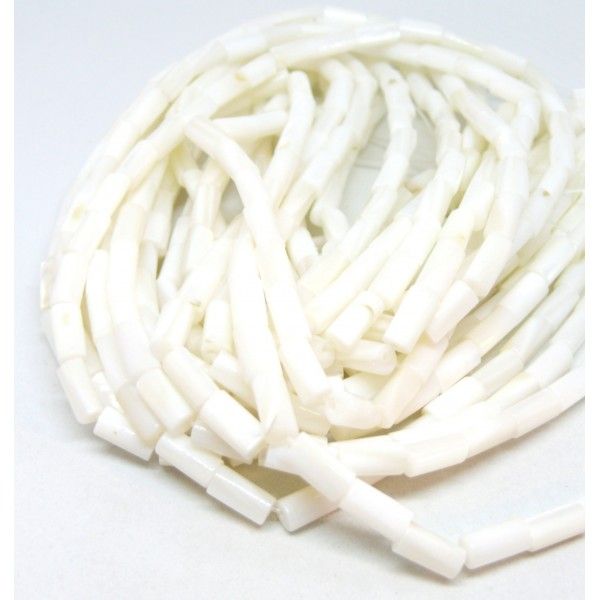 H1605 Lot 1 fil d'environ 50 perles Tubes, Colonne - 8 par 4 mm - Nacre - coloris Blanc Crème