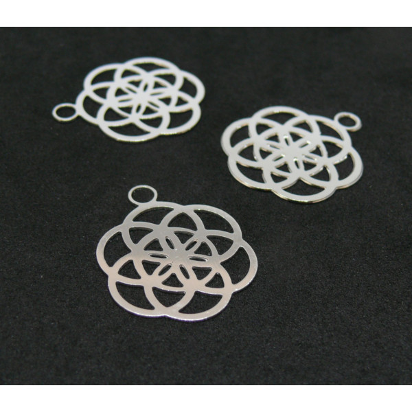 Estampes, pendentif filigrane, style Rosace, Mandala 20 mm, Laiton coloris Argent Vif