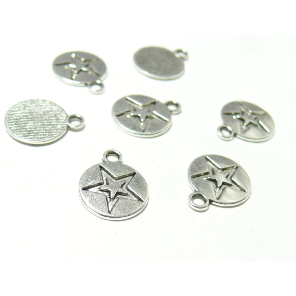PAX 50 pendentifs breloque ETOILE SUR MEDAILLE metal couleur ARGENT ANTIQUE S1164197