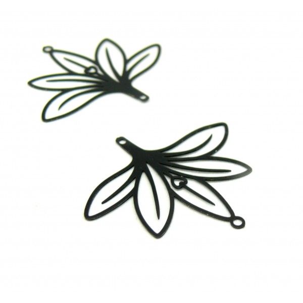 Estampes - pendentif connecteur, filigrane Fleur 37 par 36mm - cuivre coloris Noir