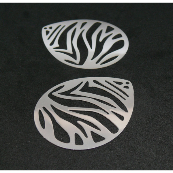 AE116790 – Lot de 1 ou 2 Estampes Pendentifs Goutte Zébrée 45mm – Laiton Argent Vif