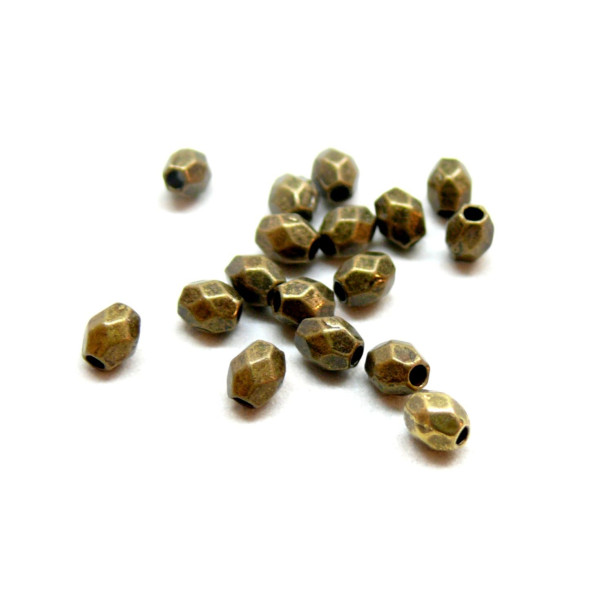 Perles intercalaires forme Géométrique à facettes 4 mm metal couleur BRONZE
