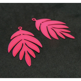 AE117017 – Lot de 2 Estampes Pendentif Filigrane Feuille 24x40mm – Laiton Rose Fluo