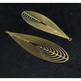 Estampes - pendentif filigrane Longue Goutte 55mm - laiton finition Doré