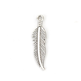 Pendentifs Plume 27mm – Métal Argent Antique