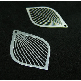 Estampes pendentif filigrane  Goutte Éventail 38mm métal finition Argent Platine