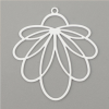 Estampes - pendentifs filigrane Fleur Eventail 34 par 31mm - coloris Blanc